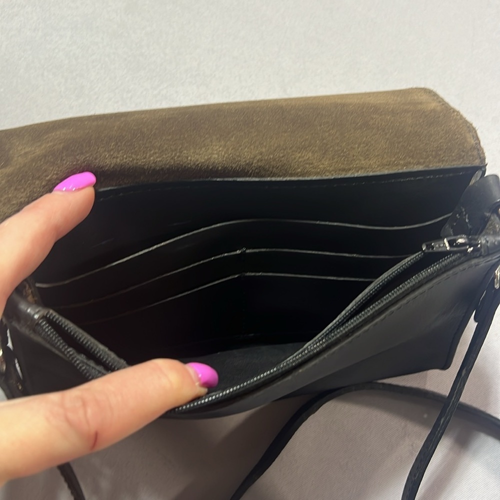 Nisolo Cleo convertible leather purse - Picture 6 of 12